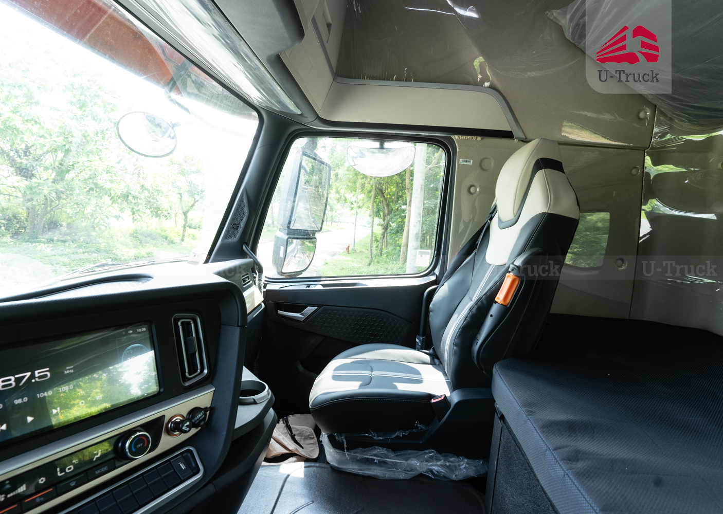 Xe đầu kéo HOWO TH7 LX 460 cầu dầu