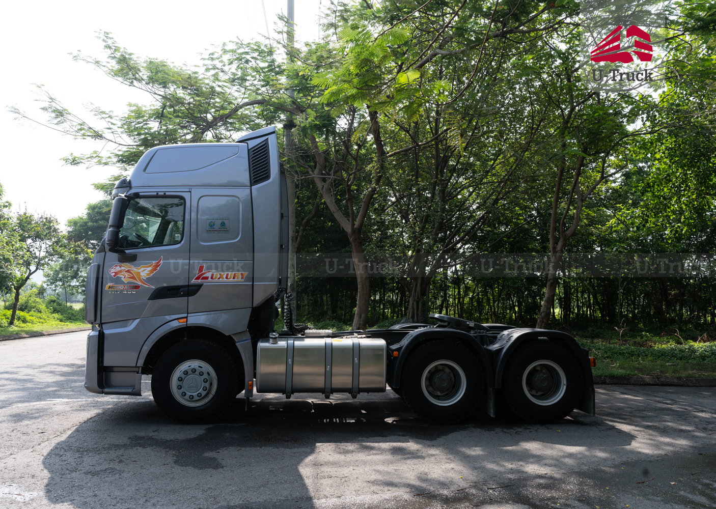 Xe đầu kéo HOWO TH7 LX 460 cầu dầu