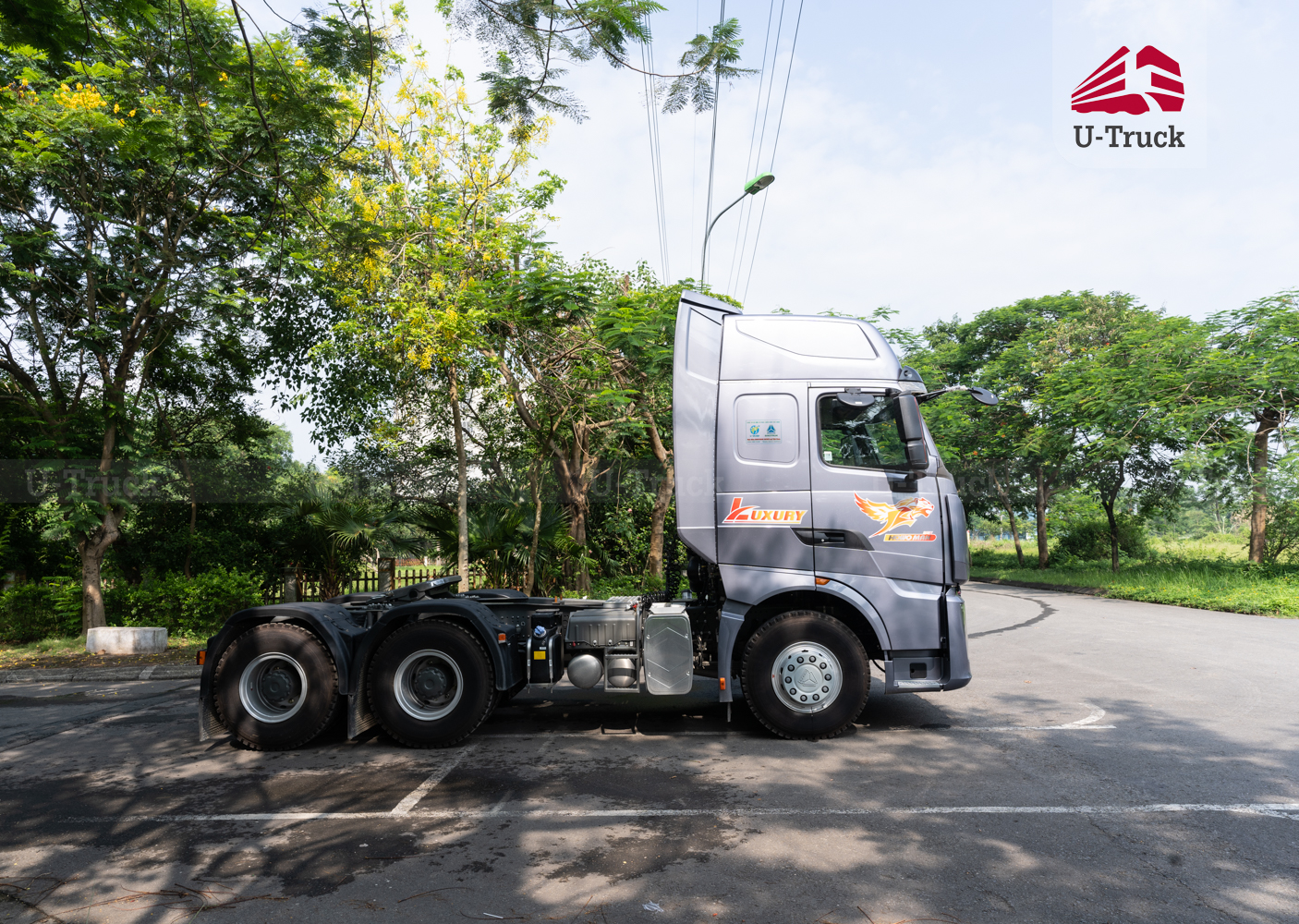 Xe đầu kéo HOWO TH7 LX 460 cầu dầu