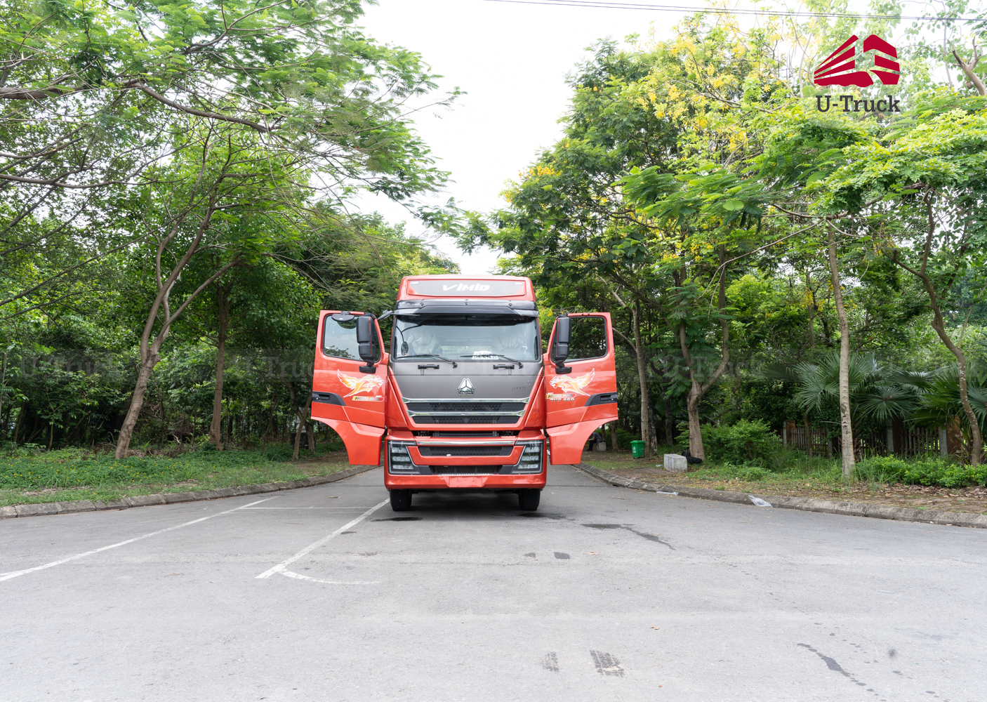 Xe đầu kéo HOWO TH7 LX 460 cầu dầu