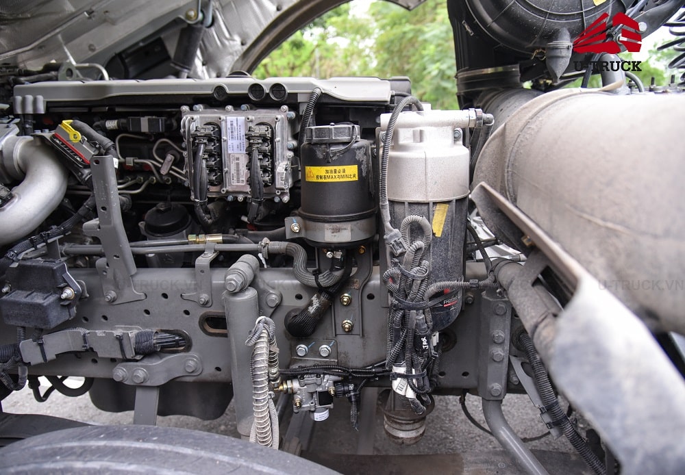 Xe đầu kéo HOWO TS7 Cầu láp – Thiết kế mới – Chuẩn mực mới