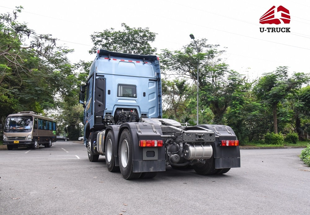 Xe đầu kéo HOWO TS7 Cầu láp – Thiết kế mới – Chuẩn mực mới