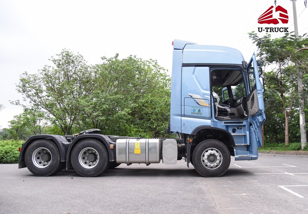 Howo TS7 460HP Tractor – Single Reduction Rear Axle