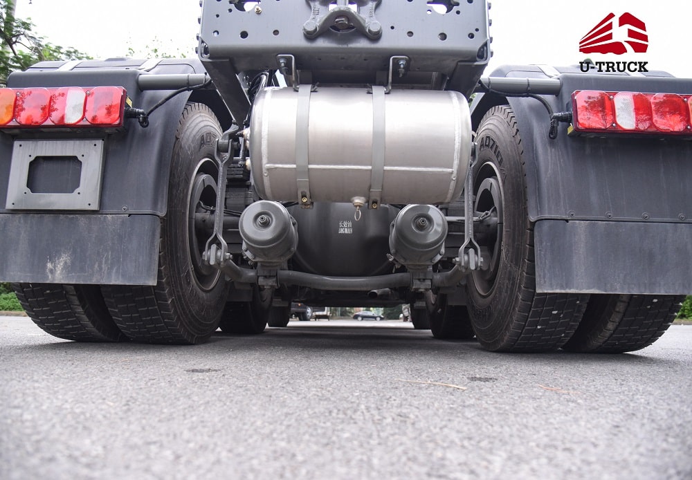 Xe đầu kéo HOWO TS7 Cầu láp – Thiết kế mới – Chuẩn mực mới