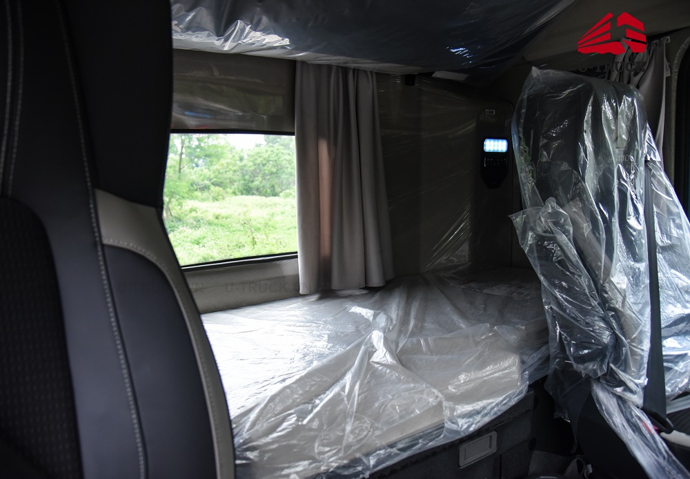 Xe đầu kéo HOWO TS7 Cầu láp – Thiết kế mới – Chuẩn mực mới