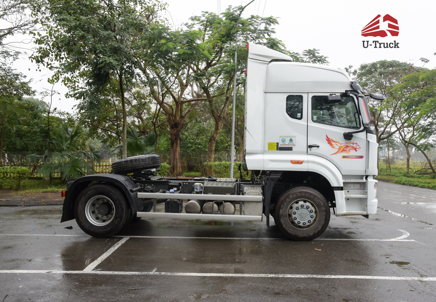 Xe đầu kéo HOWO NX 310 cầu láp