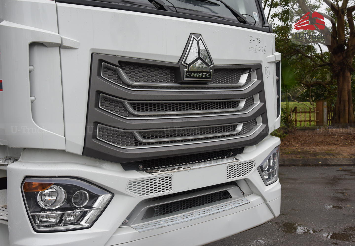 Xe đầu kéo HOWO NX 310 cầu láp