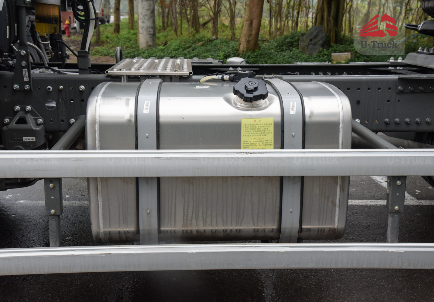 Xe đầu kéo HOWO NX 310 cầu láp