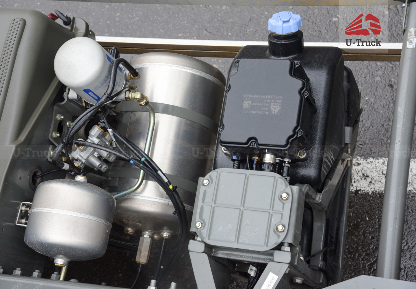 Xe đầu kéo HOWO NX 310 cầu láp