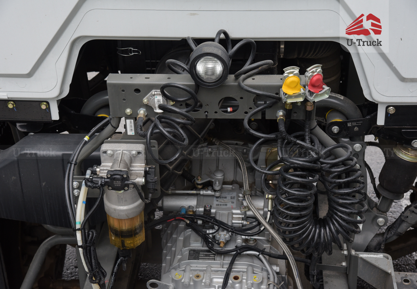 Xe đầu kéo HOWO NX 310 cầu láp