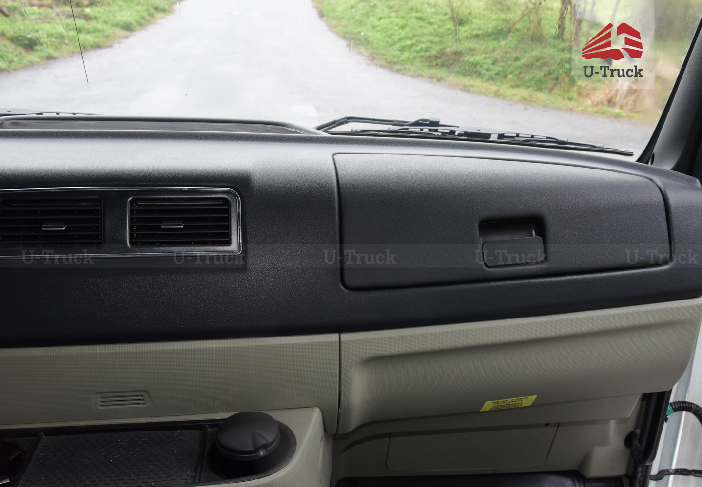 Xe đầu kéo HOWO NX 310 cầu láp