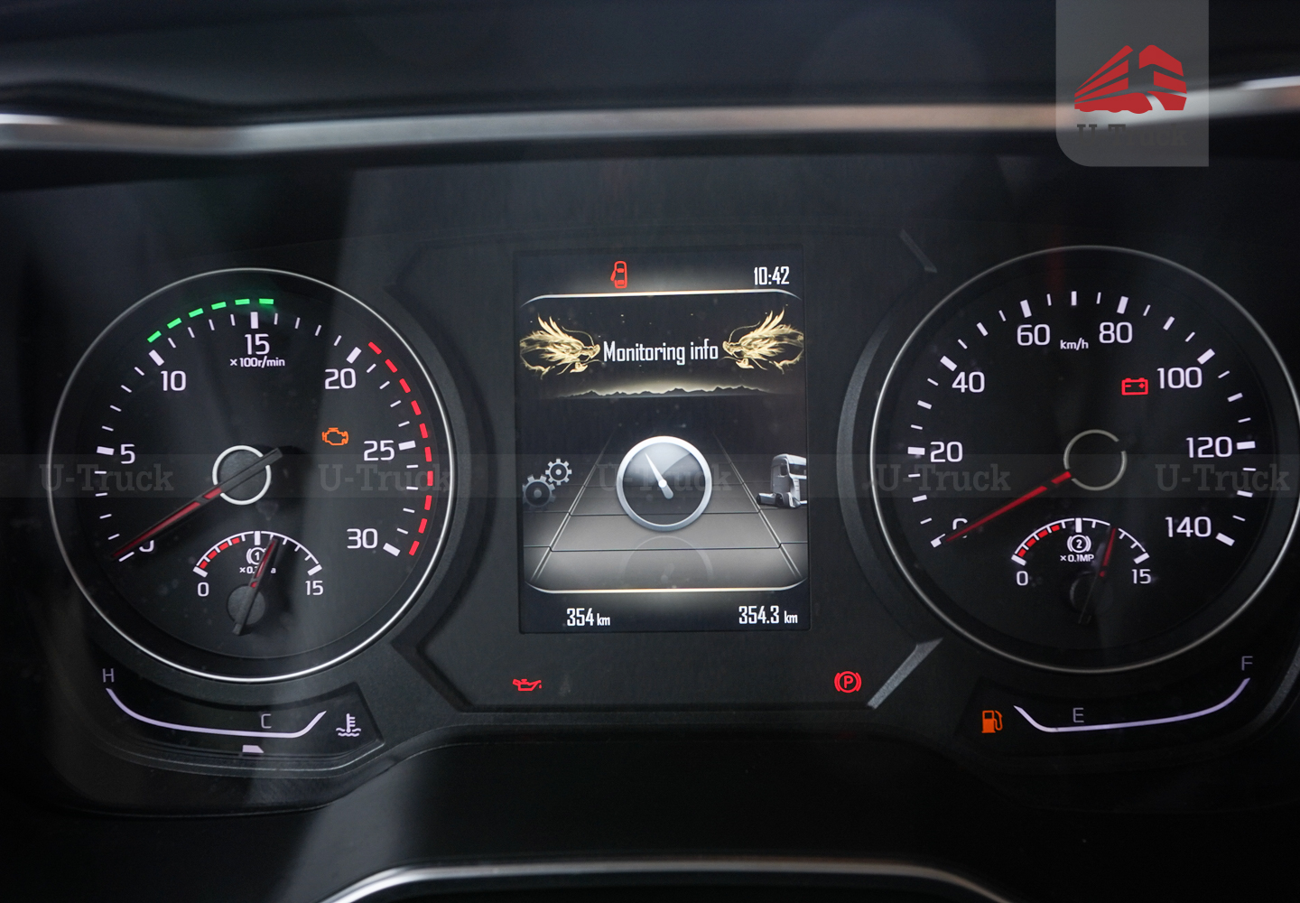 Xe đầu kéo JAC Q7 385 cầu láp