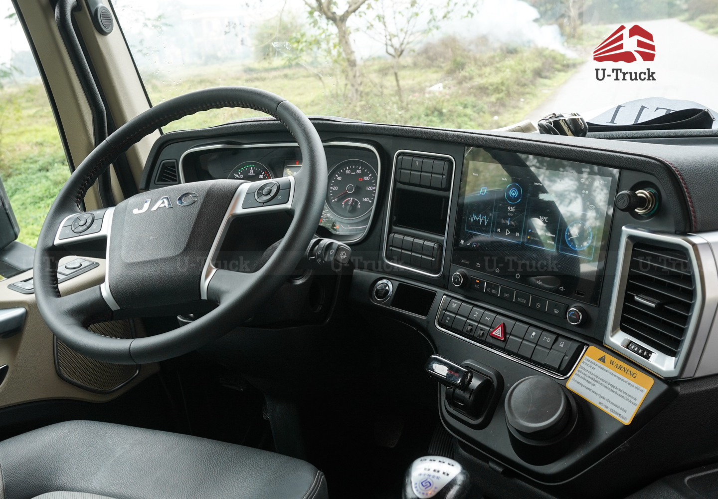 Xe đầu kéo JAC Q7 385 cầu láp