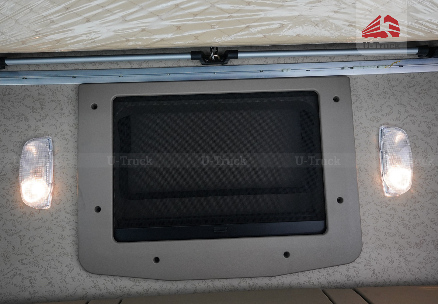 Xe đầu kéo JAC Q7 385 cầu láp