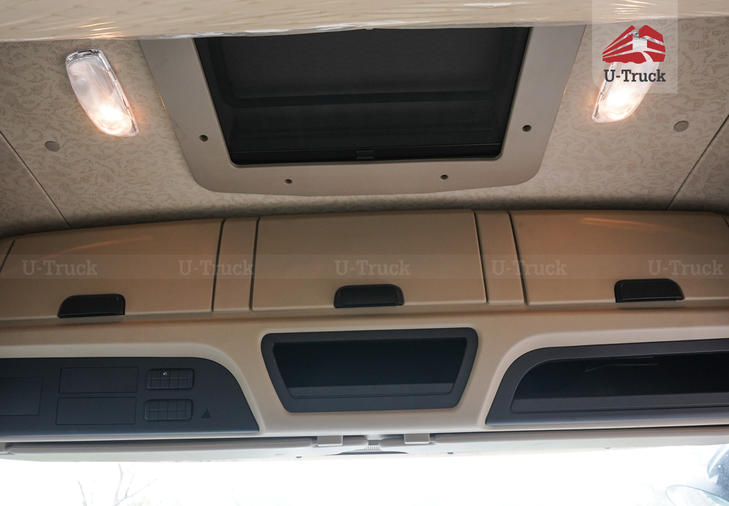 Xe đầu kéo JAC Q7 385 cầu láp