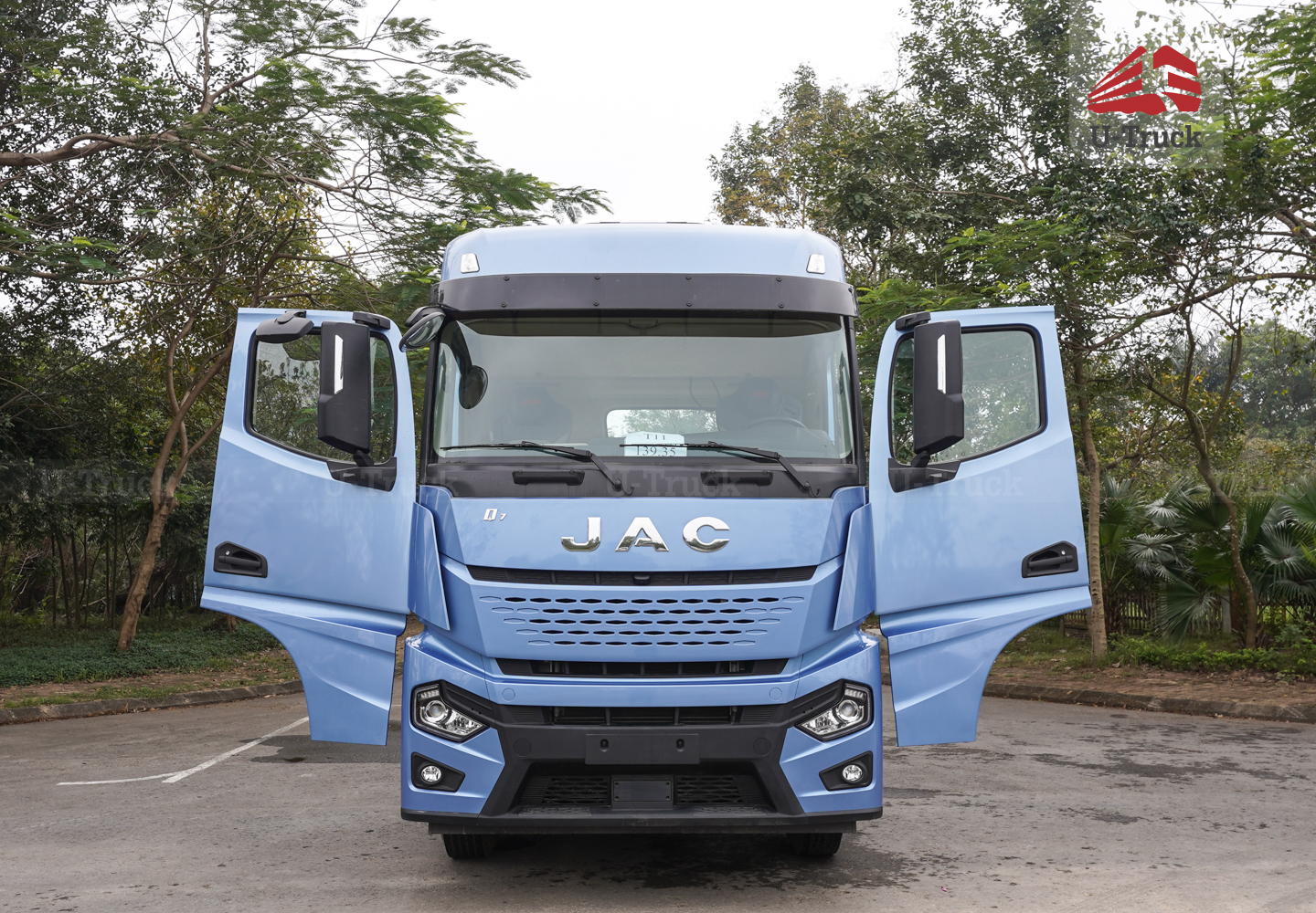 Xe đầu kéo JAC Q7 385 cầu láp