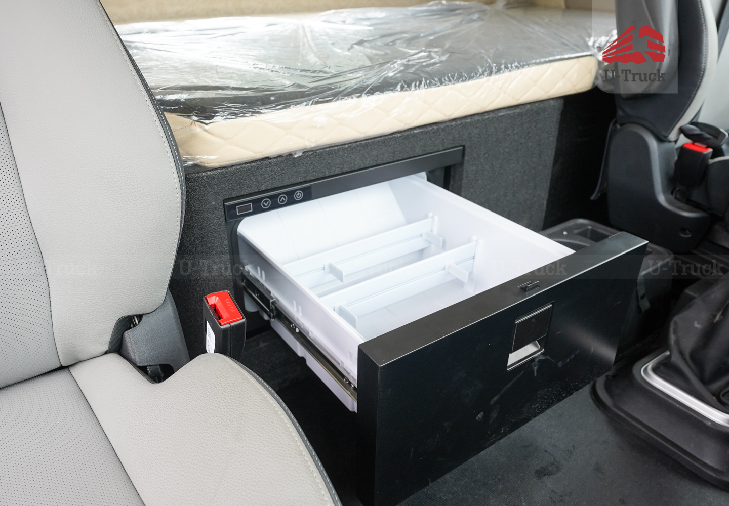 Xe đầu kéo JAC Q7 420 cầu láp