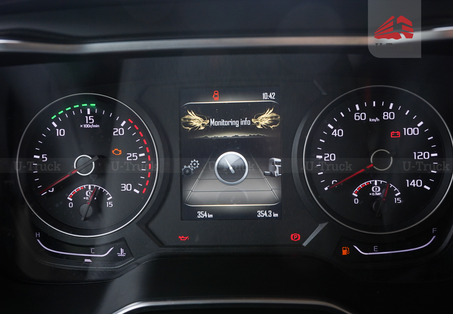 Xe đầu kéo JAC Q7 420 cầu láp