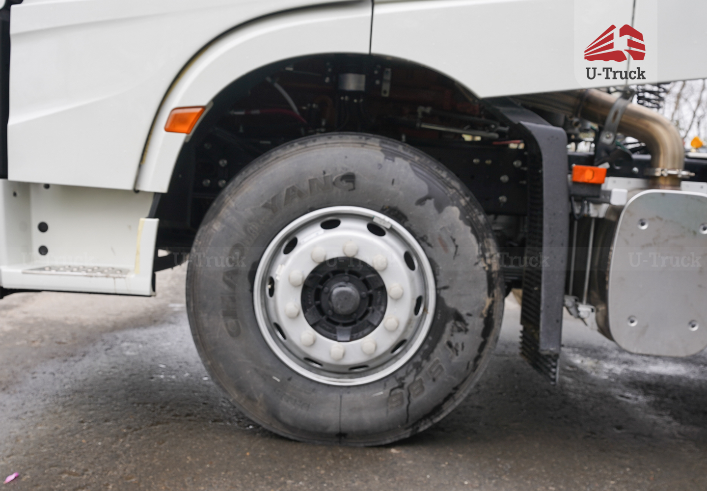 Xe đầu kéo JAC Q7 420 cầu láp