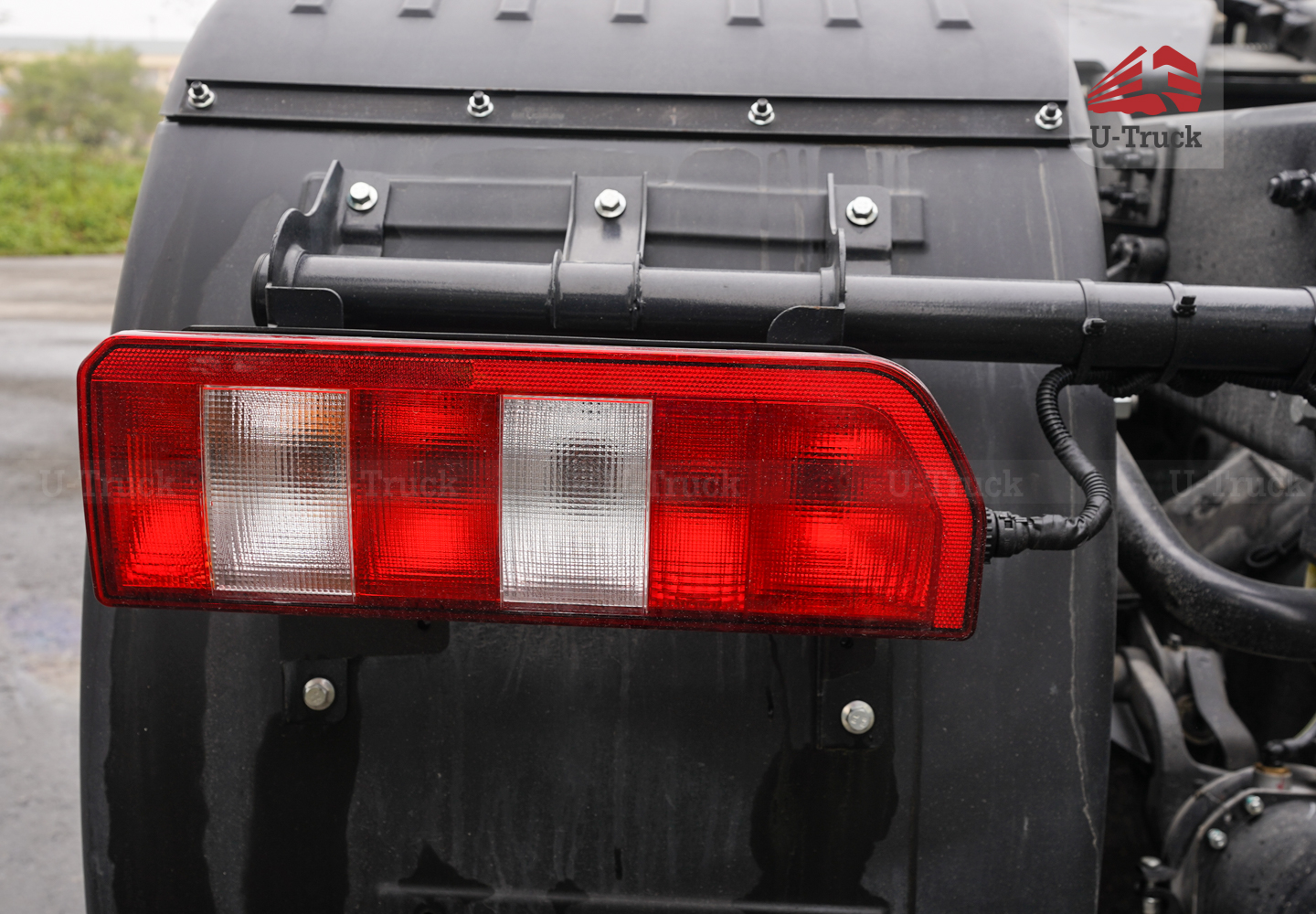 Xe đầu kéo JAC Q7 420 cầu láp