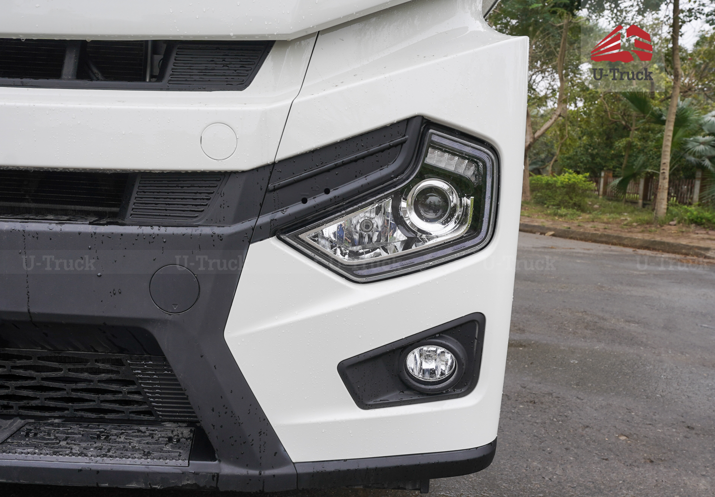 Xe đầu kéo JAC Q7 420 cầu láp