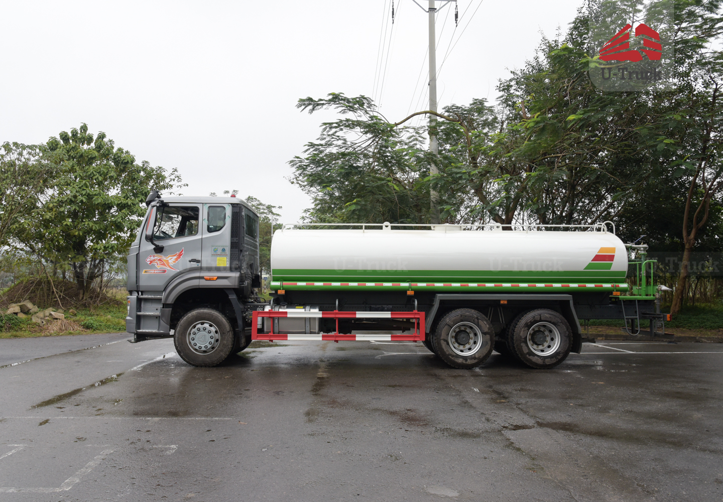 Xe phun nước HOWO NX 6X4 13M3