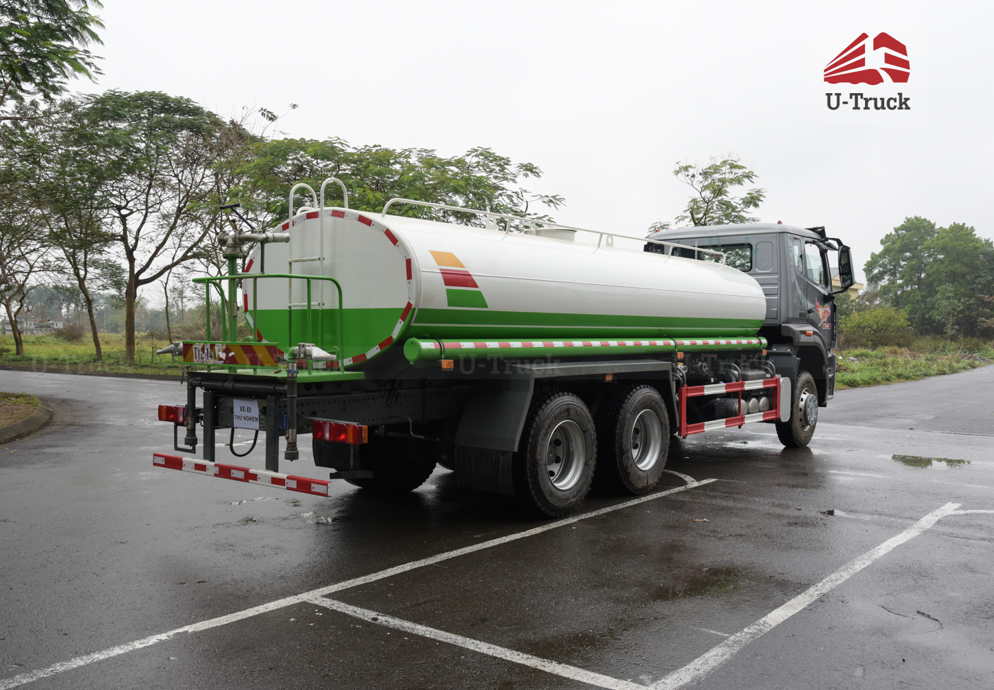 Xe phun nước HOWO NX 6X4 13M3