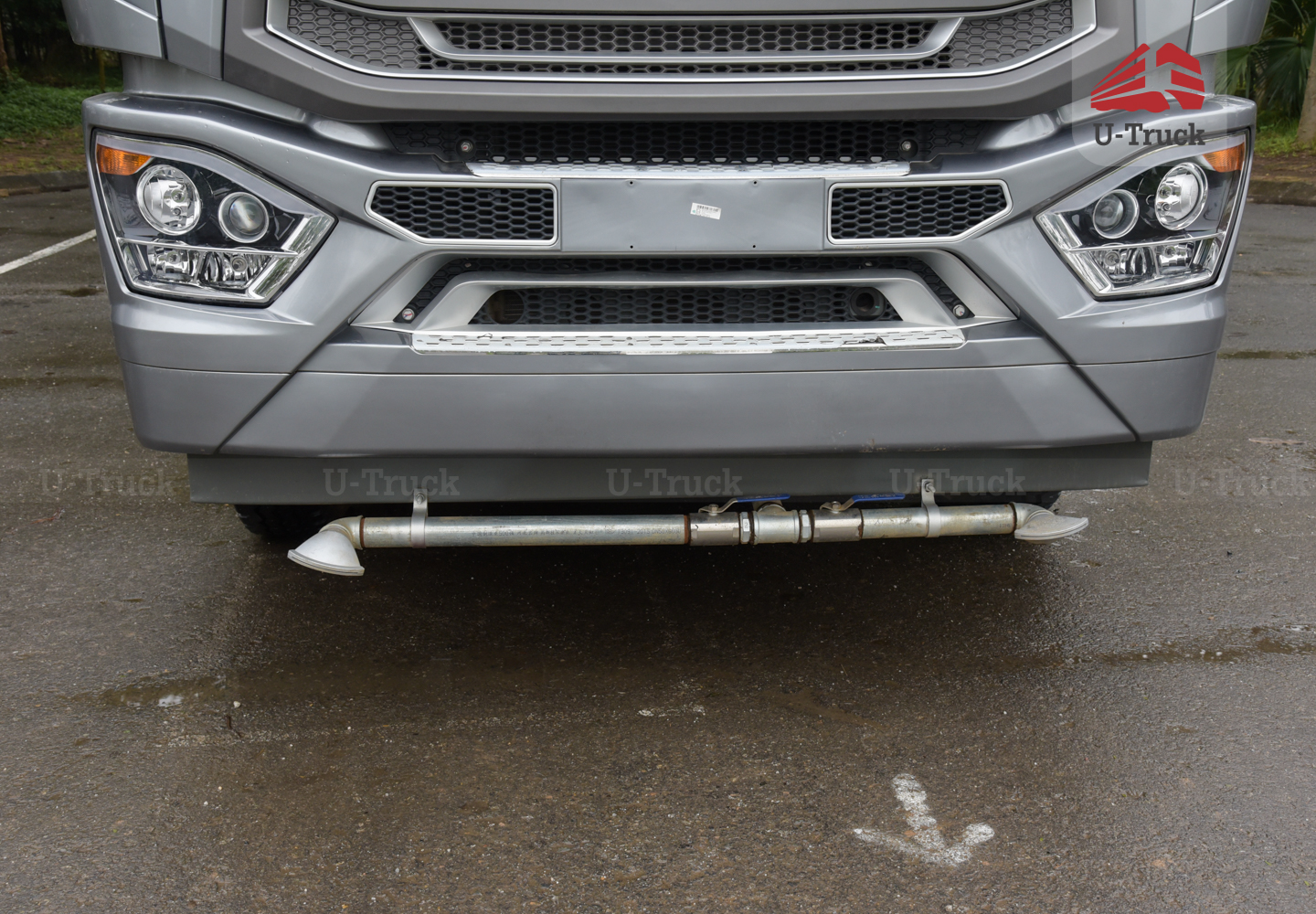 Xe phun nước HOWO NX 6X4 13M3