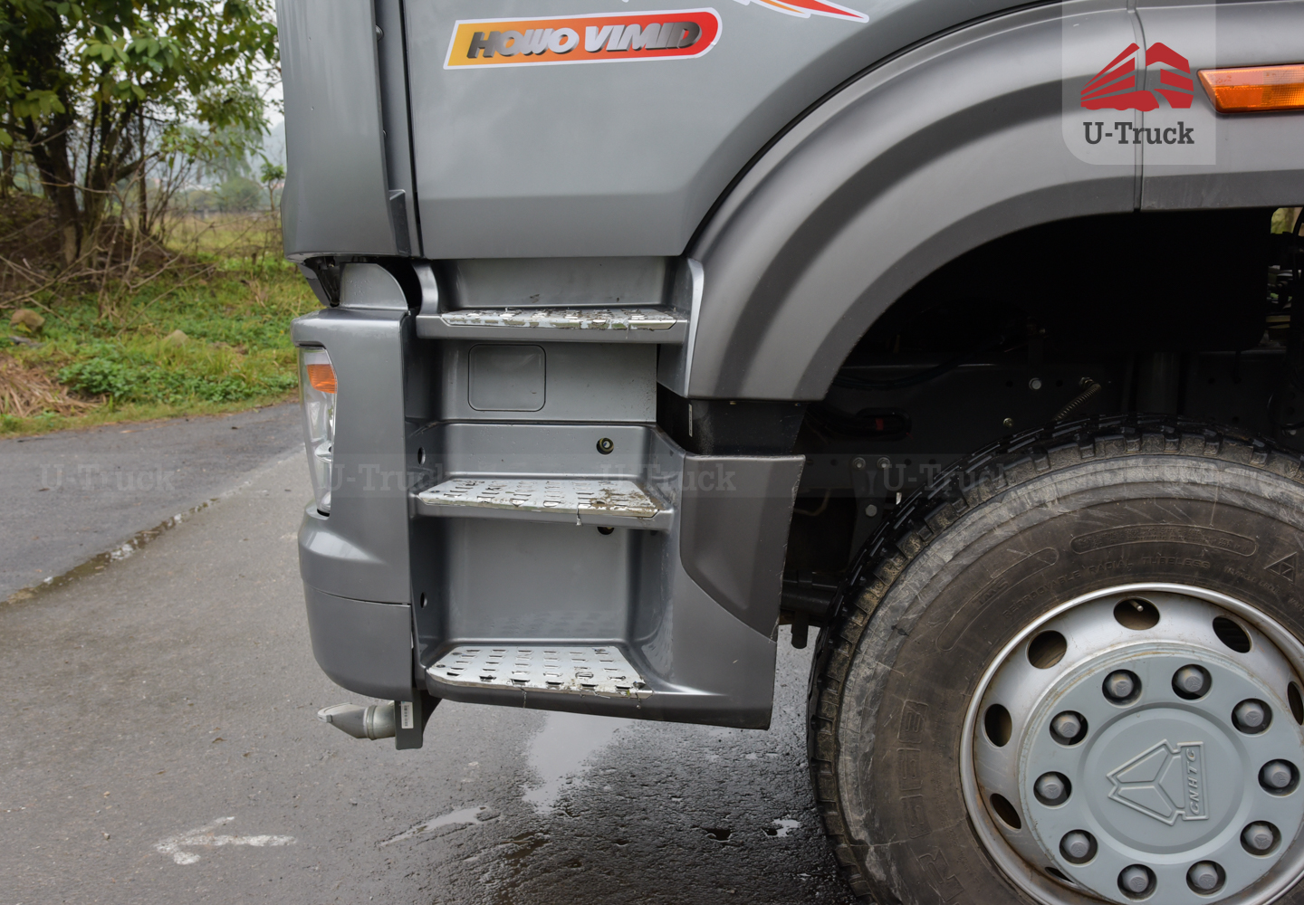 Xe phun nước HOWO NX 6X4 13M3