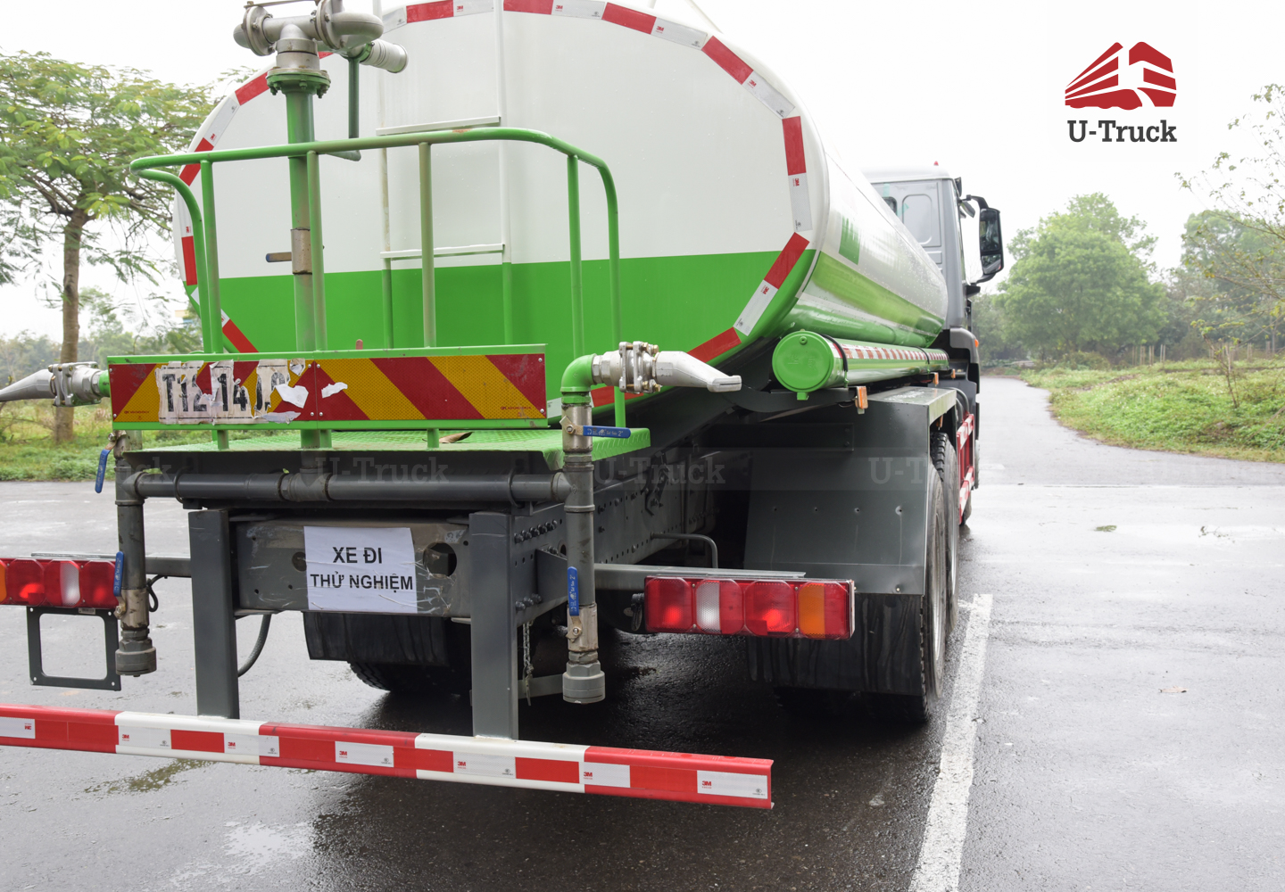 Xe phun nước HOWO NX 6X4 13M3