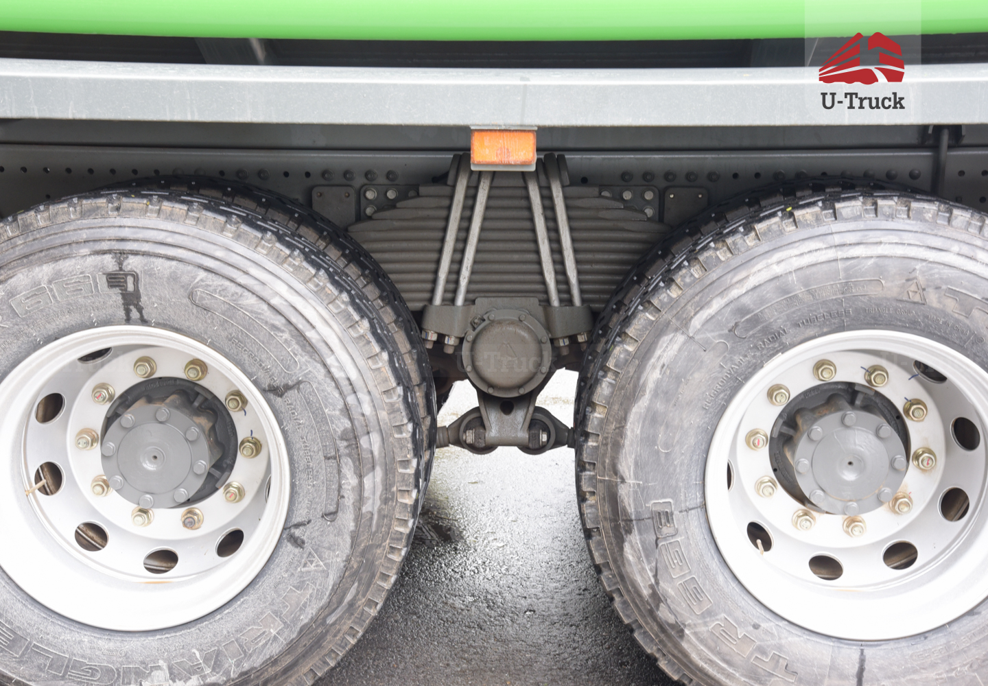 Xe phun nước HOWO NX 6X4 13M3