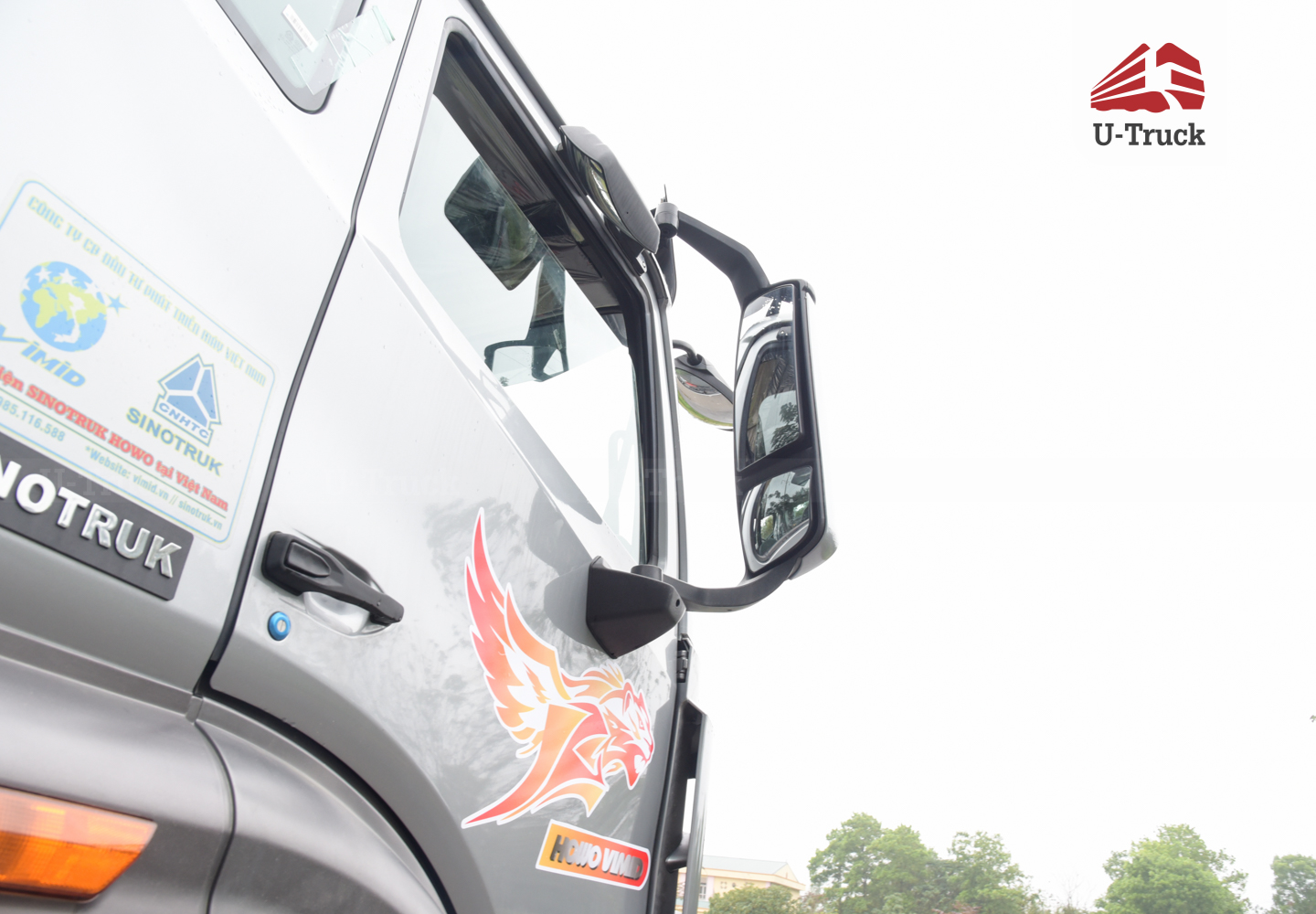 Xe phun nước HOWO NX 6X4 13M3