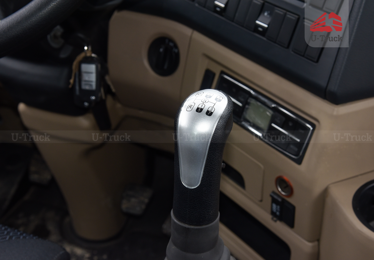 Xe phun nước HOWO NX 6X4 13M3