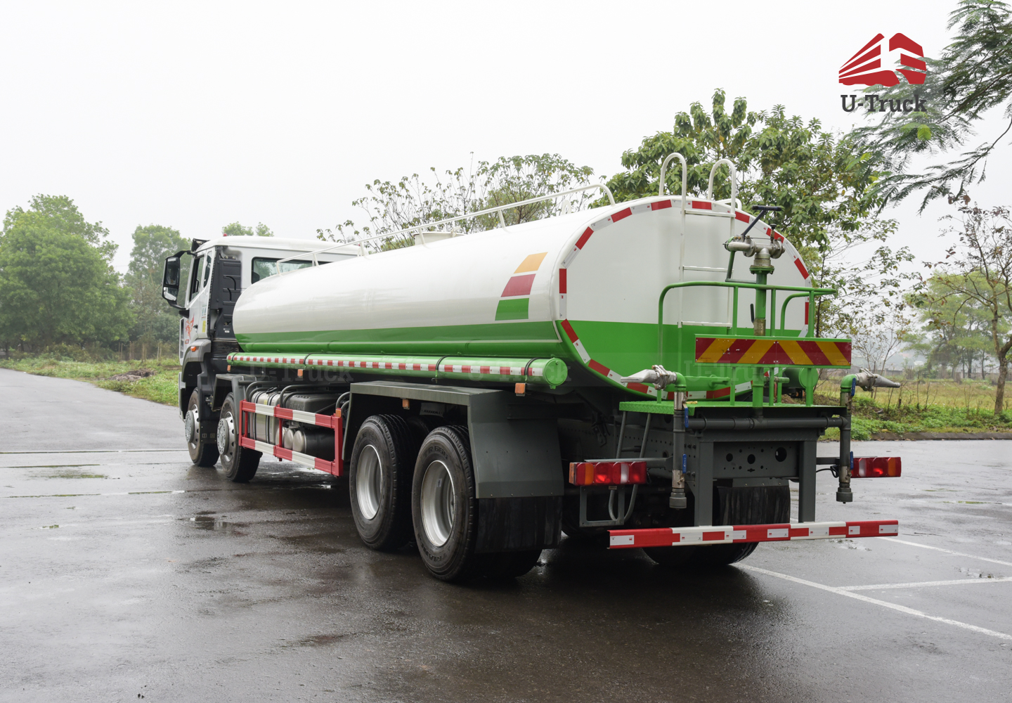 Xe phun nước HOWO NX 8X4 17M3