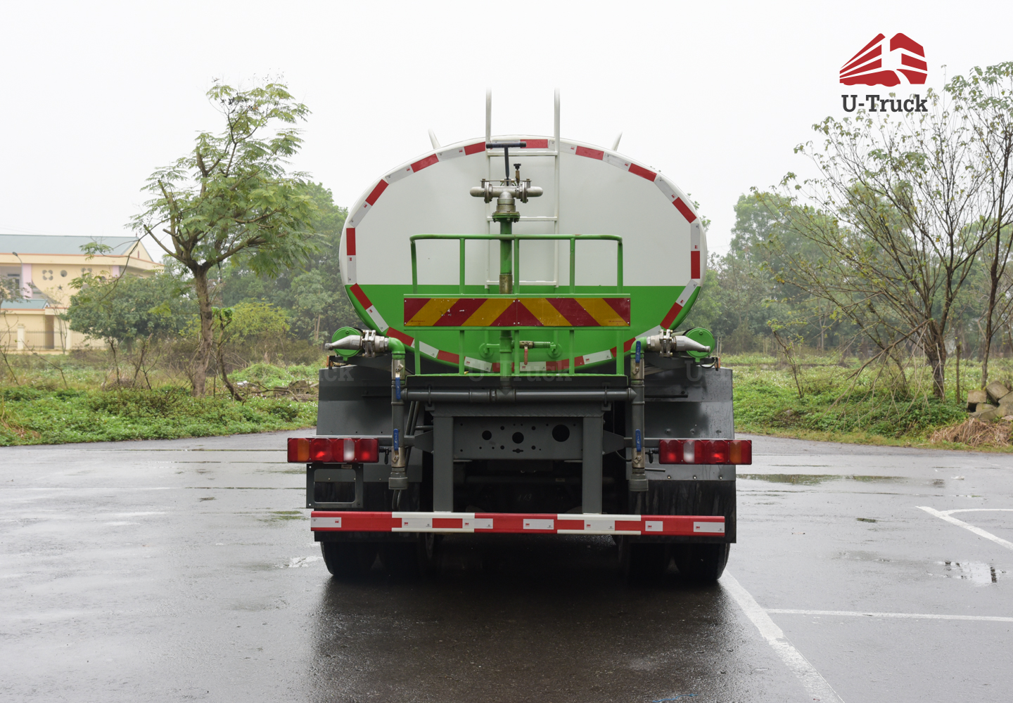 Xe phun nước HOWO NX 8X4 17M3