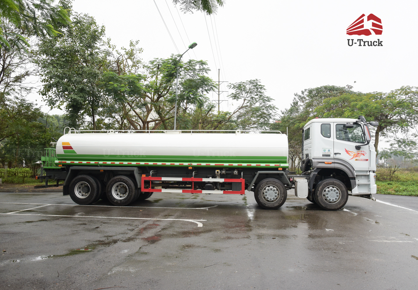 Xe phun nước HOWO NX 8X4 17M3