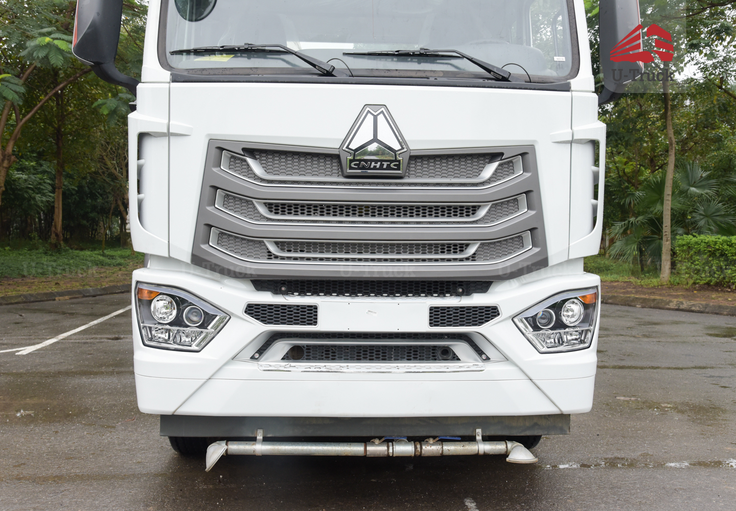 Xe phun nước HOWO NX 8X4 17M3