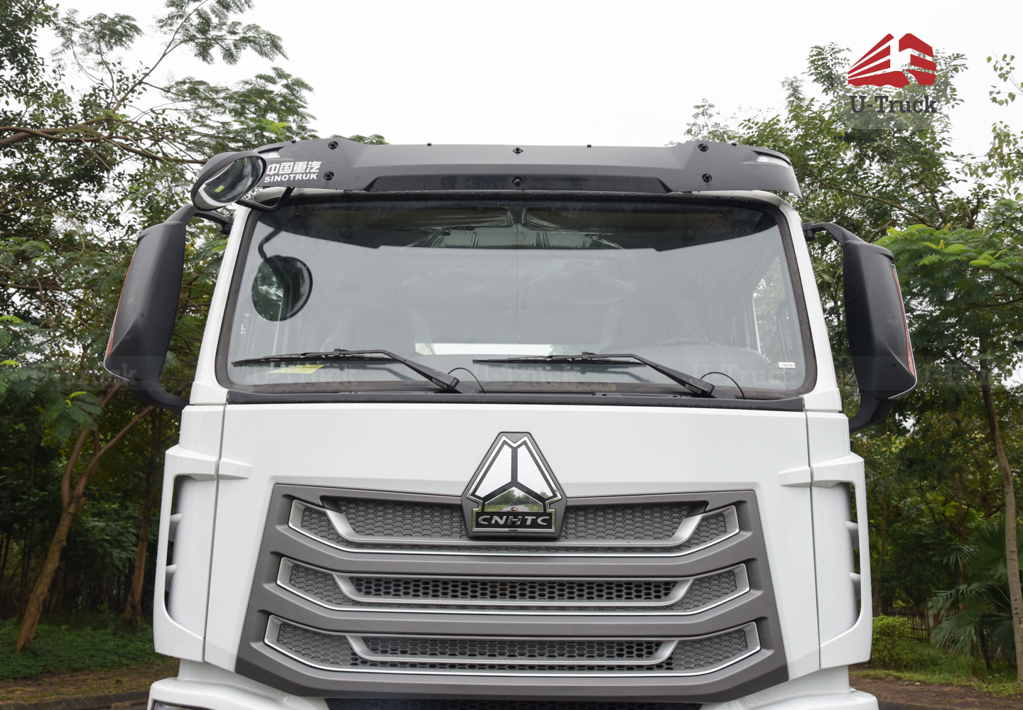 Xe phun nước HOWO NX 8X4 17M3