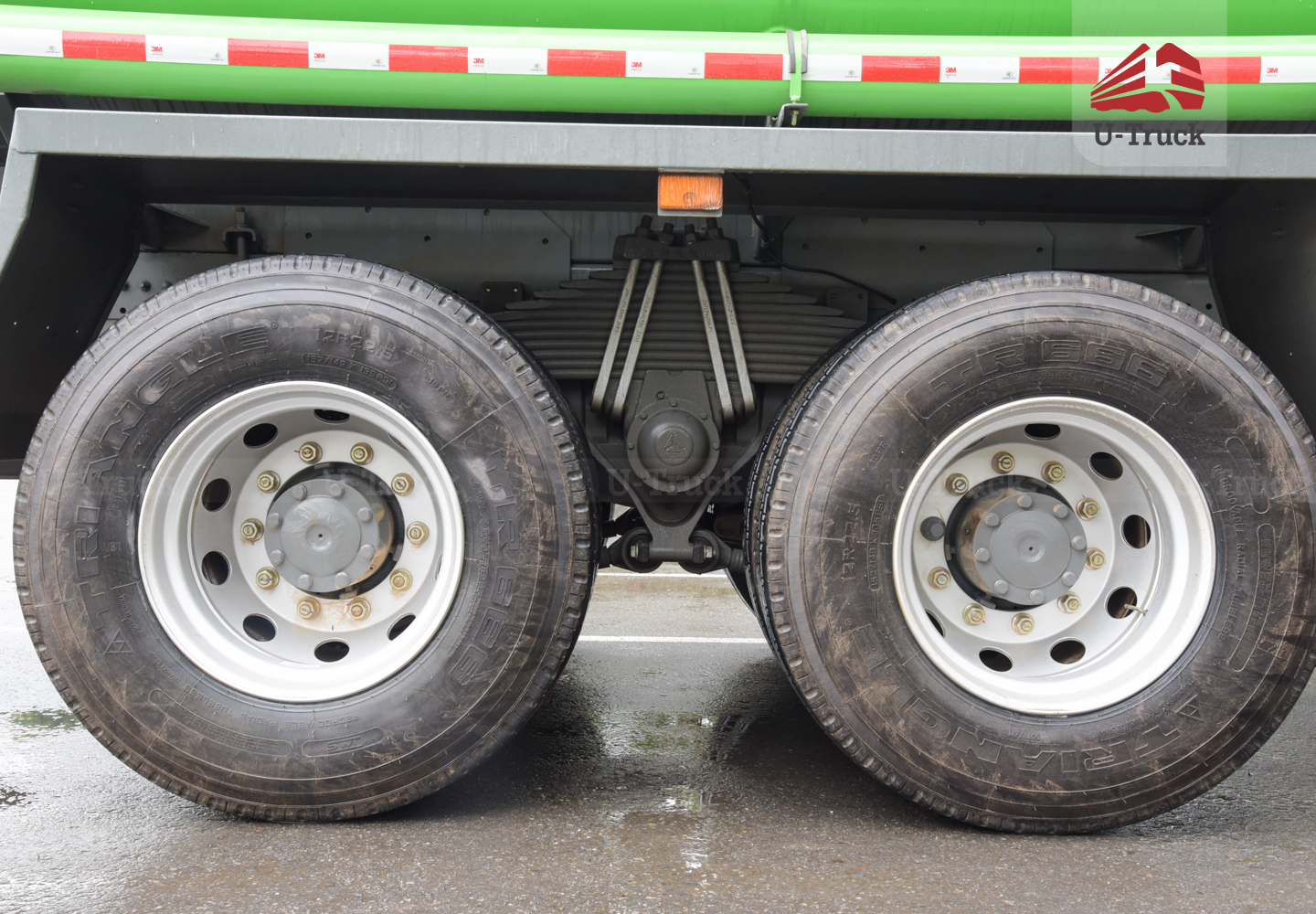 Xe phun nước HOWO NX 8X4 17M3