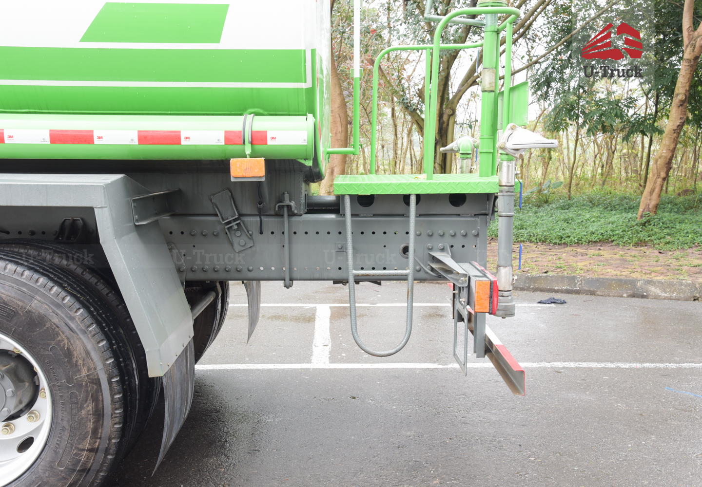 Xe phun nước HOWO NX 8X4 17M3