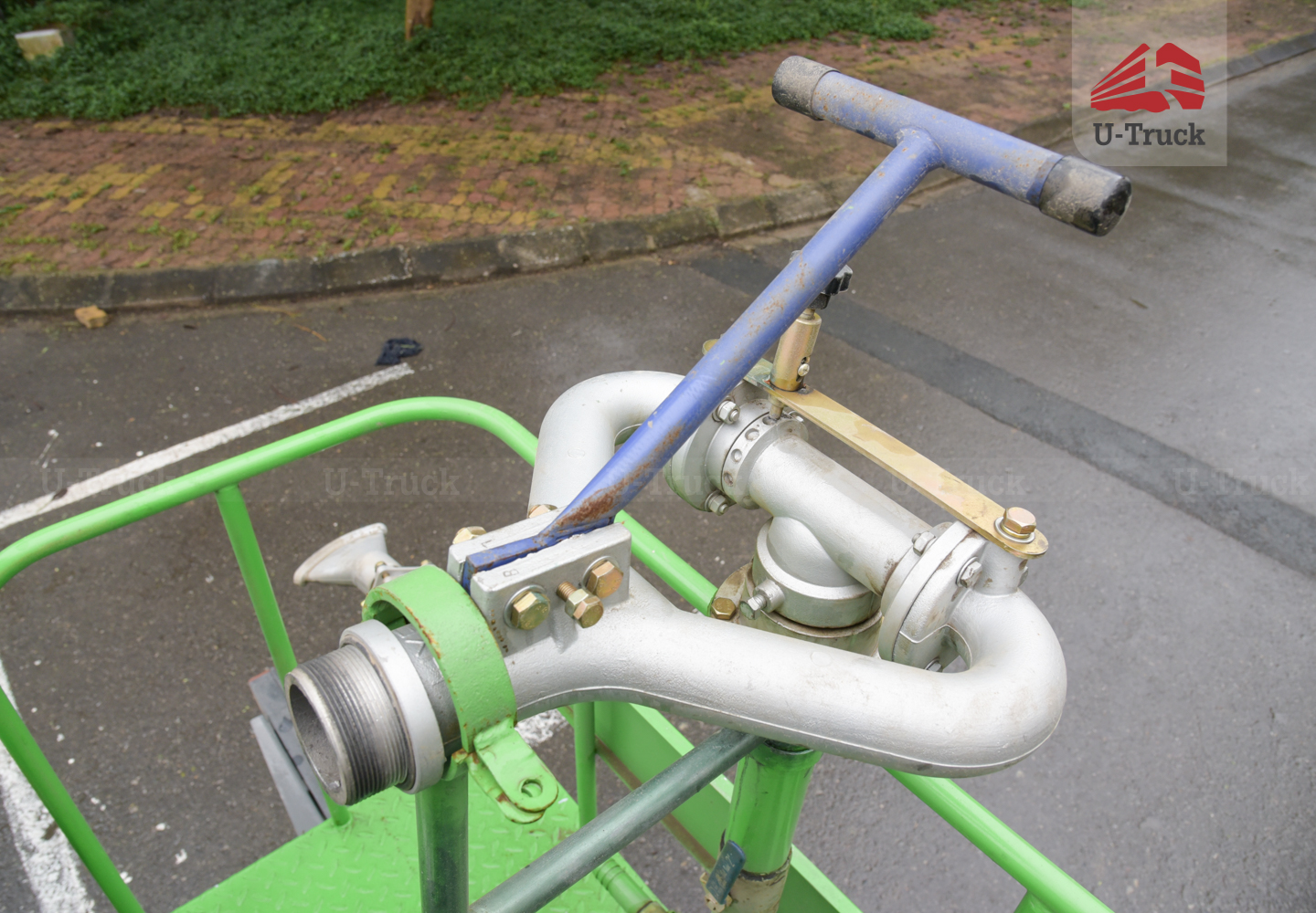 Xe phun nước HOWO NX 8X4 17M3