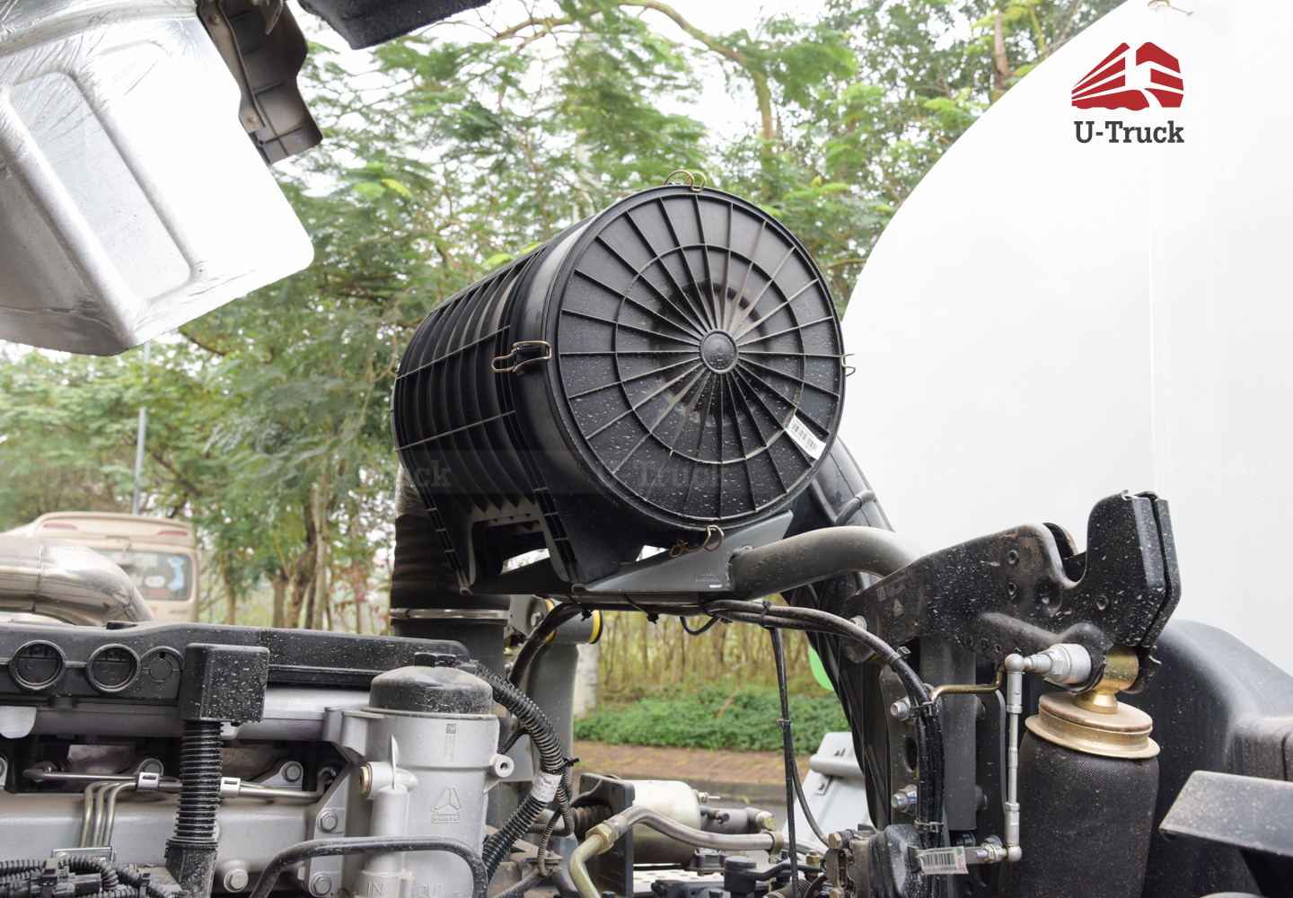 Xe phun nước HOWO NX 8X4 17M3