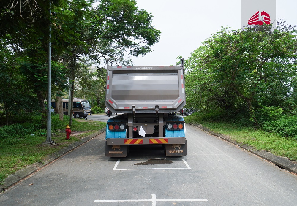 Xe SMRM BEN SUNHUNK Thùng Đúc 8T1 12R22.5