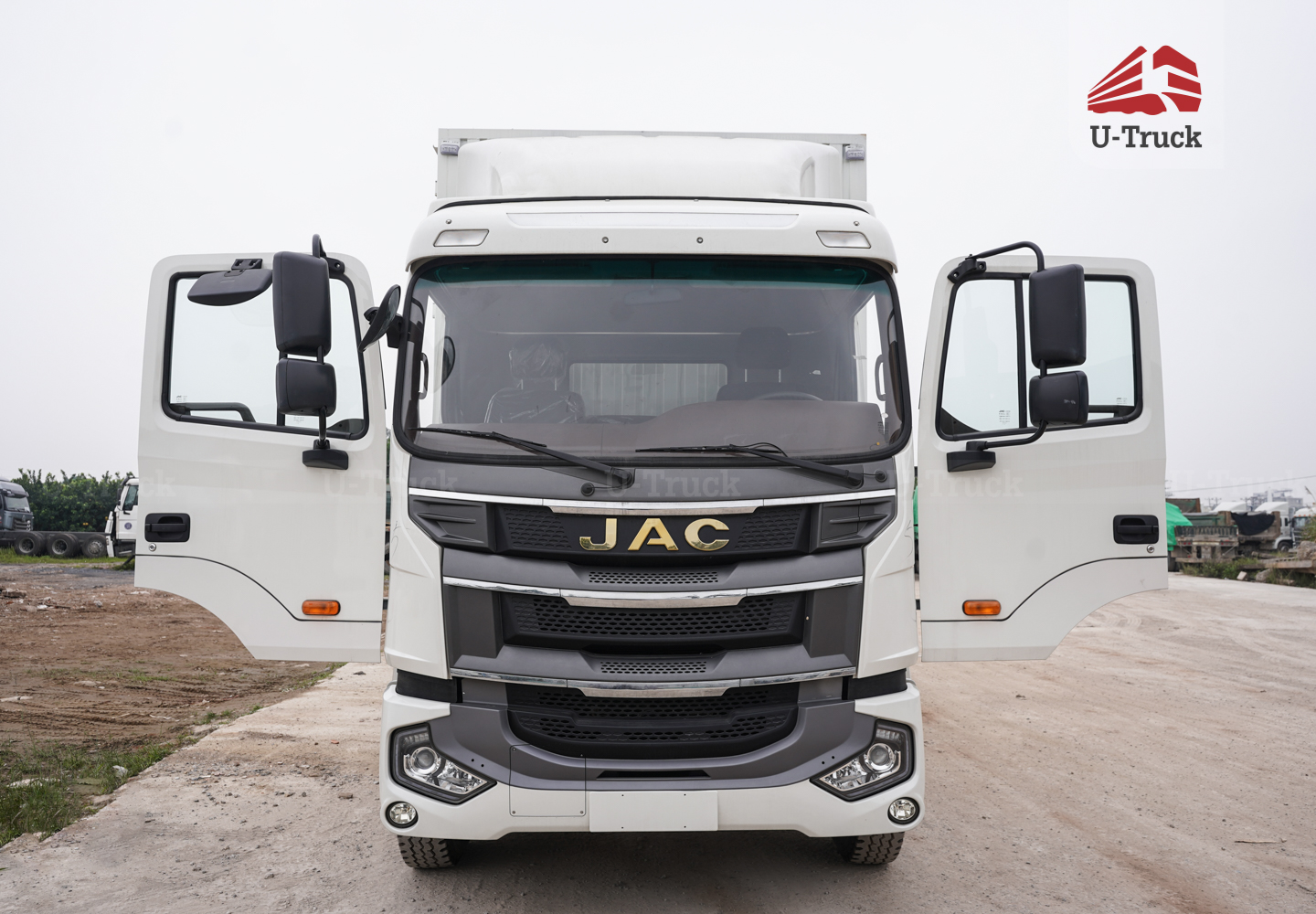 Xe tải JAC A5 4×2 thùng công pallet 3CH 10M