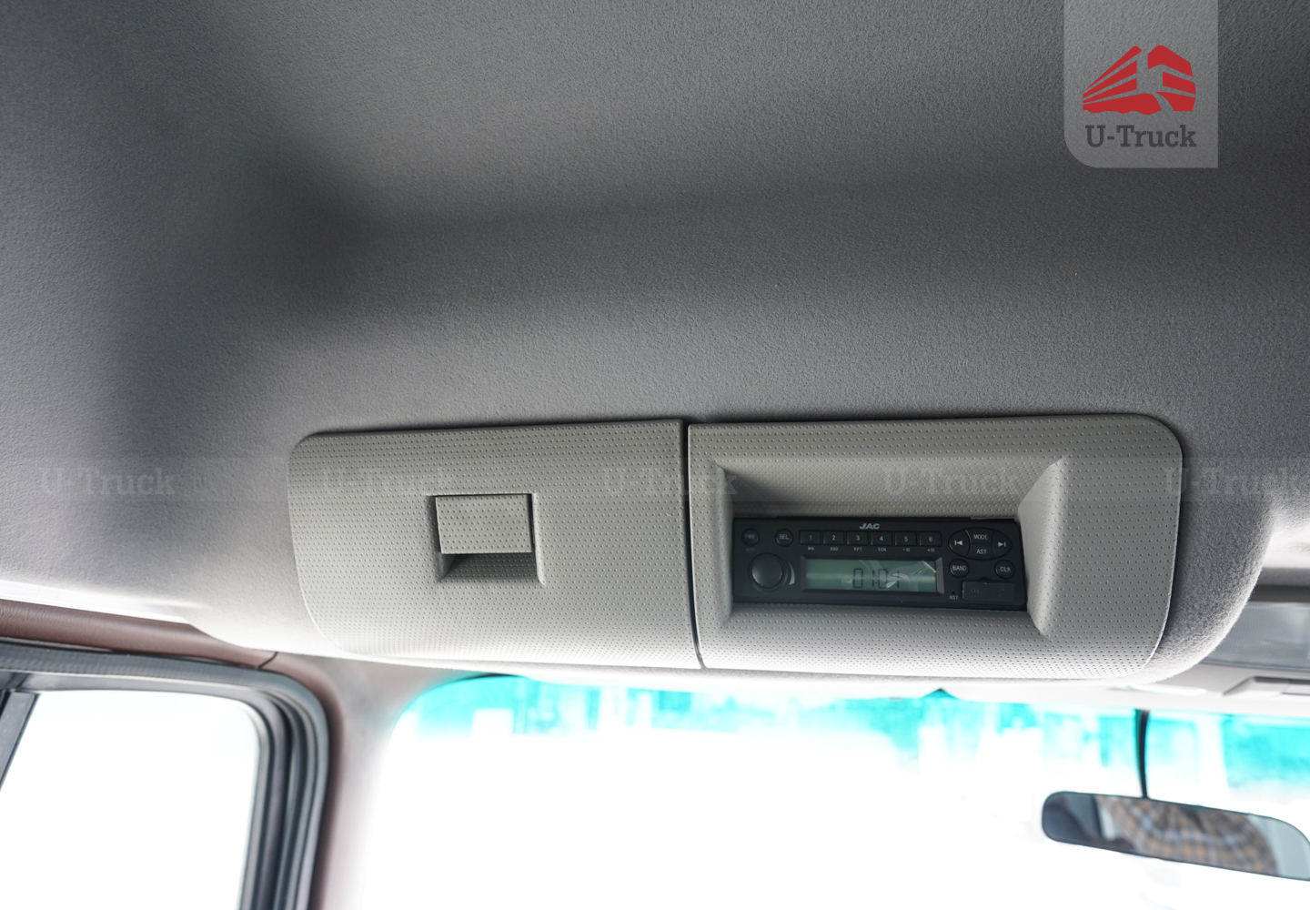 Xe tải JAC A5 4×2 thùng công pallet 3CH 10M