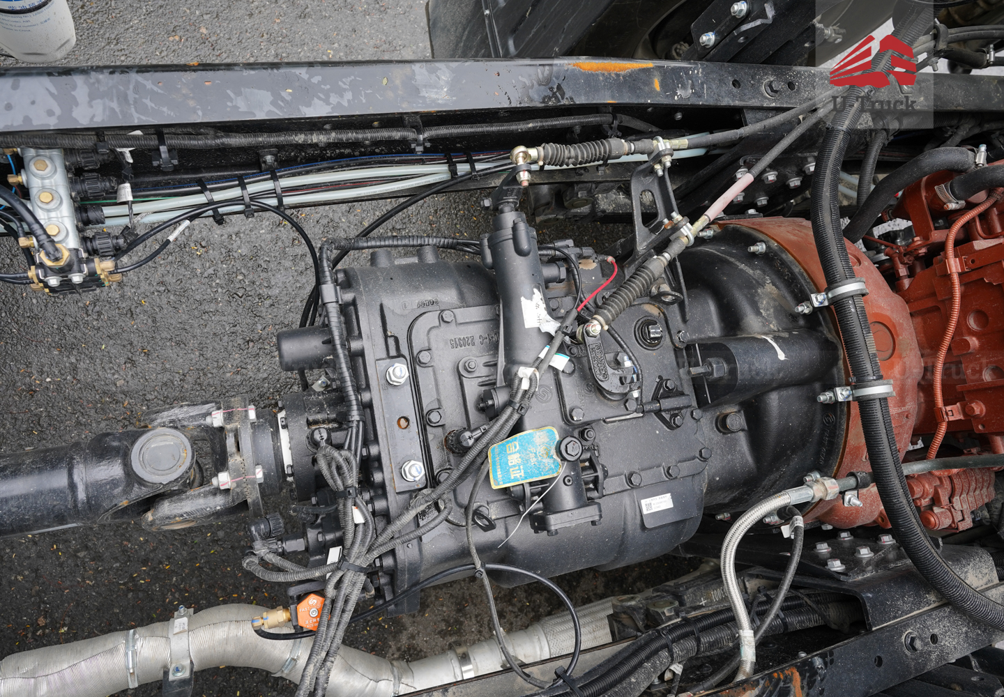 Xe tải JAC A5 6×2 khung mui 9m7