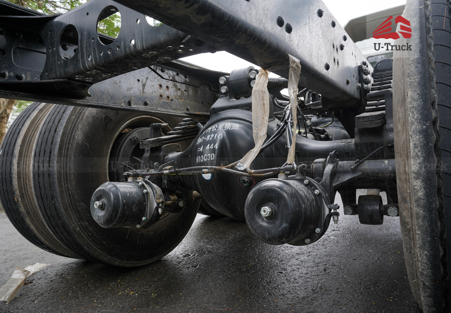 Xe tải JAC A5 6×2 khung mui 9m7