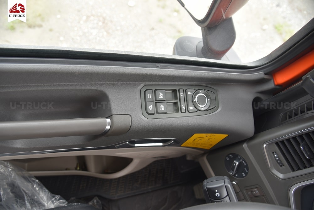 Xe Tải HOWO MAX 350 8X4 Khung mui Nhập Khẩu 9M7