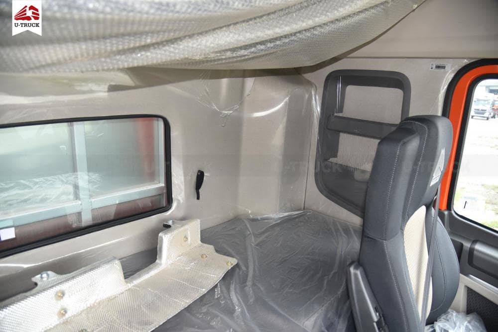 Xe Tải HOWO MAX 350 8X4 Khung mui Nhập Khẩu 9M7