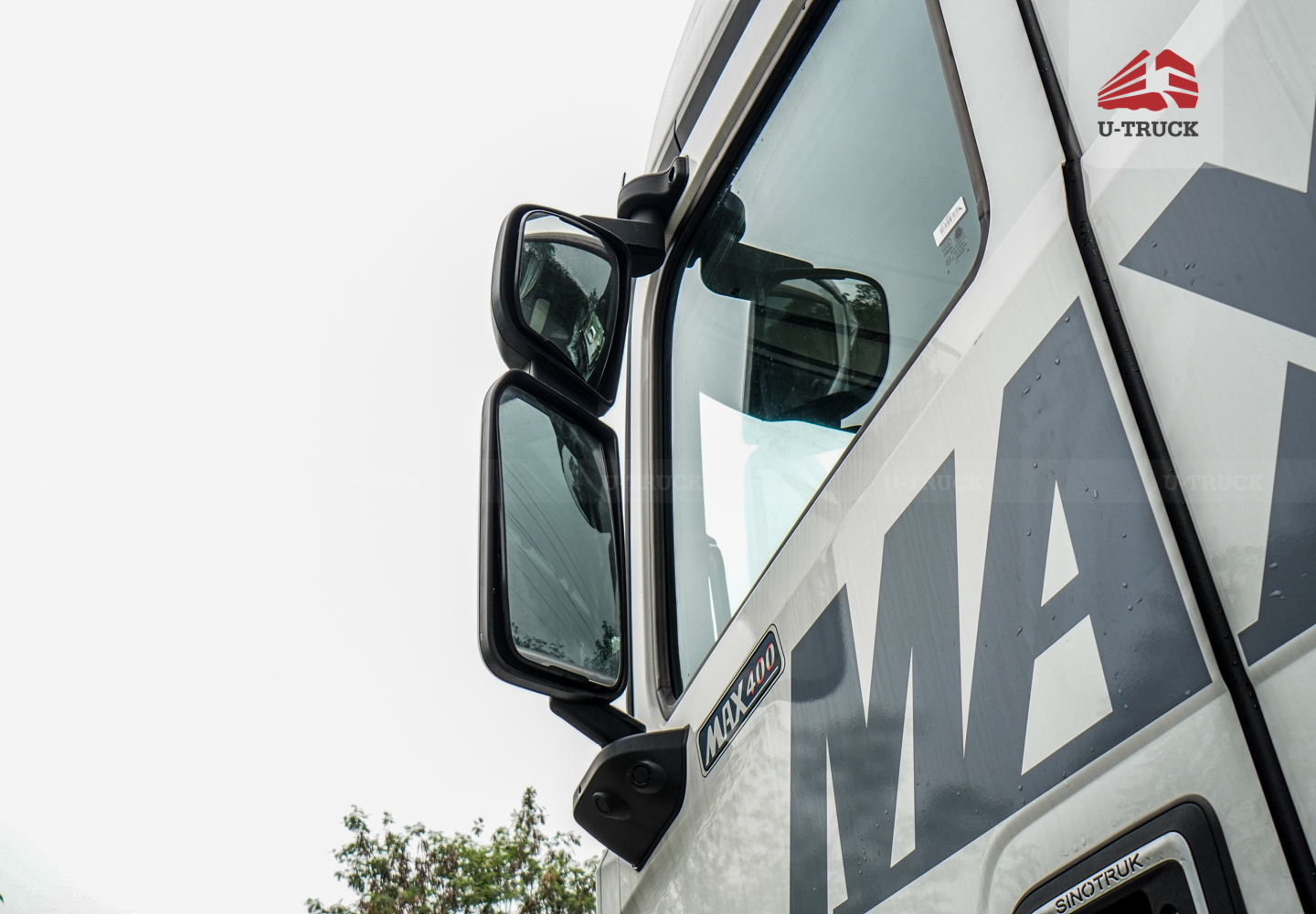 Xe tải thùng HOWO MAX 400 10×4 khung mui 9M7